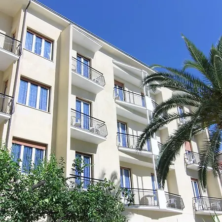 Lido 2* Pietra Ligure