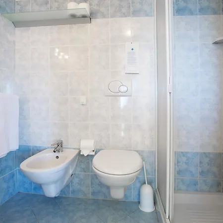 Hotel Lido 2*