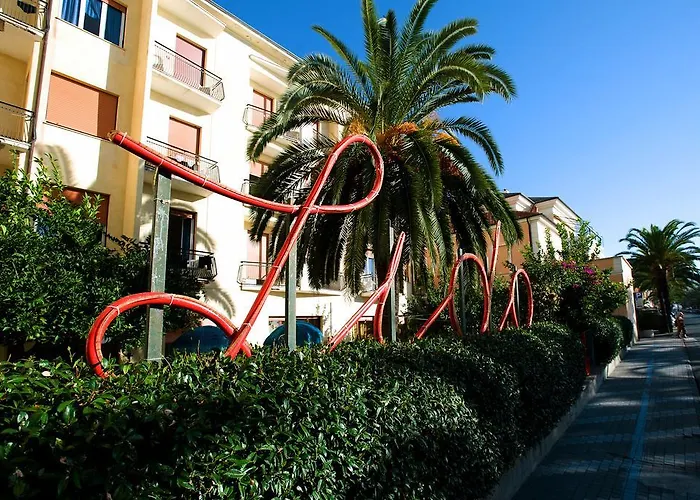 Hotell Lido 2*