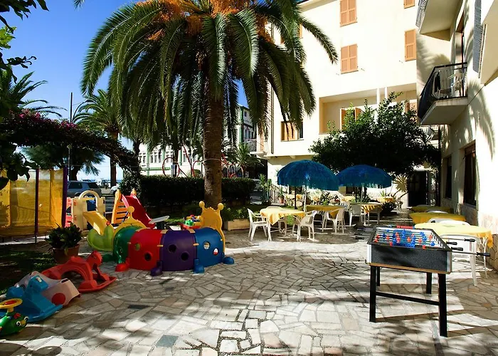 Lido Otel 2*