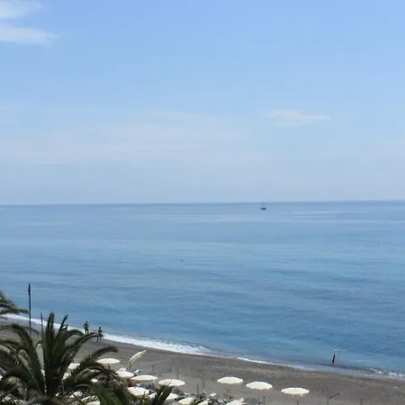 Ξενοδοχείο Lido 2*
