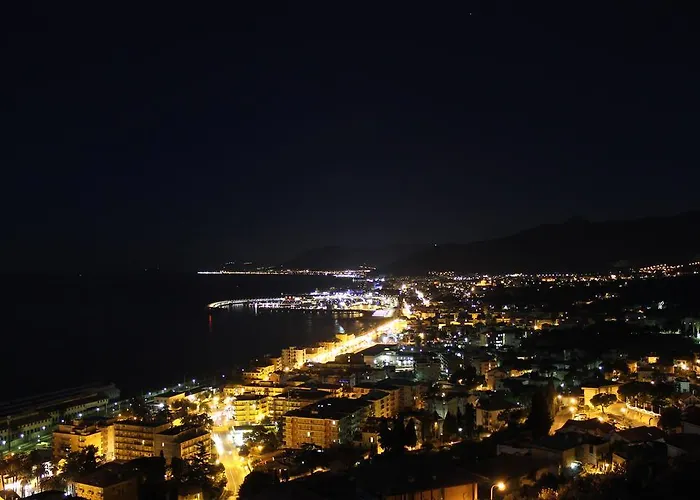 فندق Lido بيترا ليغوري